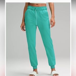 NWT Lululemon Stretch High-Rise Jogger Full Length Kelly Green